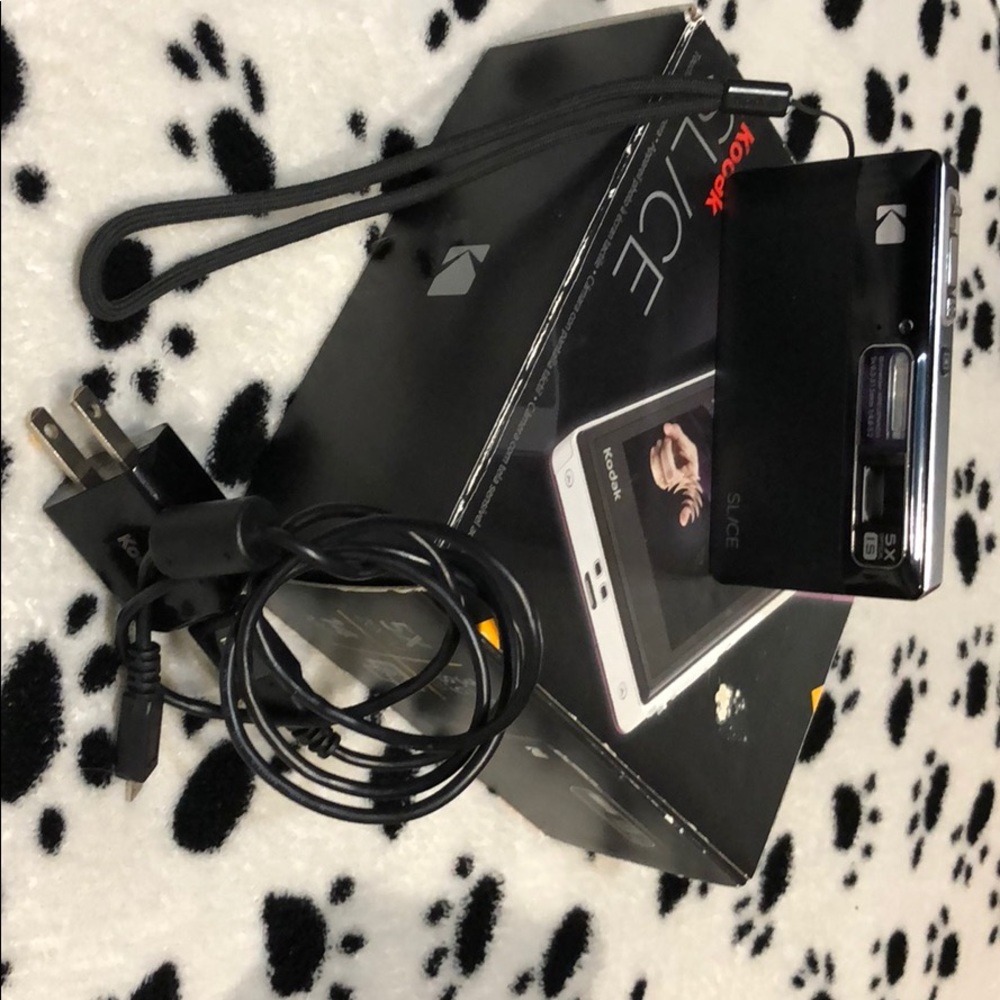 Touchscreen Camera - image 3